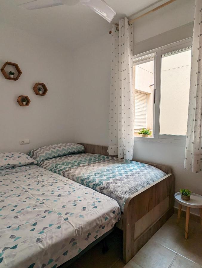 Apartamento Las Palmeras - Con Terraza, Barbacoa, Aire Acondicionado Y A 250M De La Playa! Los Alcázares Exterior foto